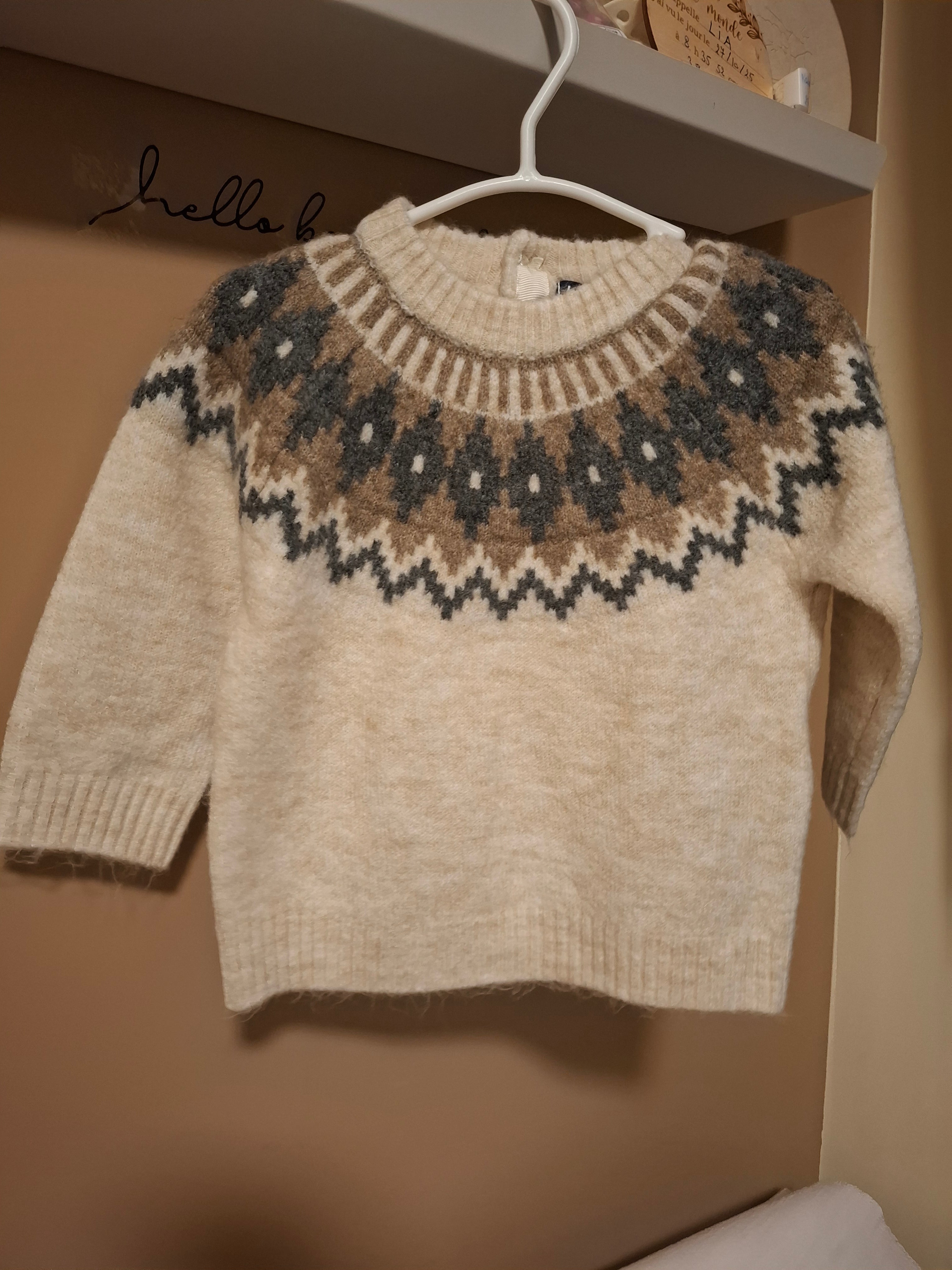 Pull chaud taille 9 mois