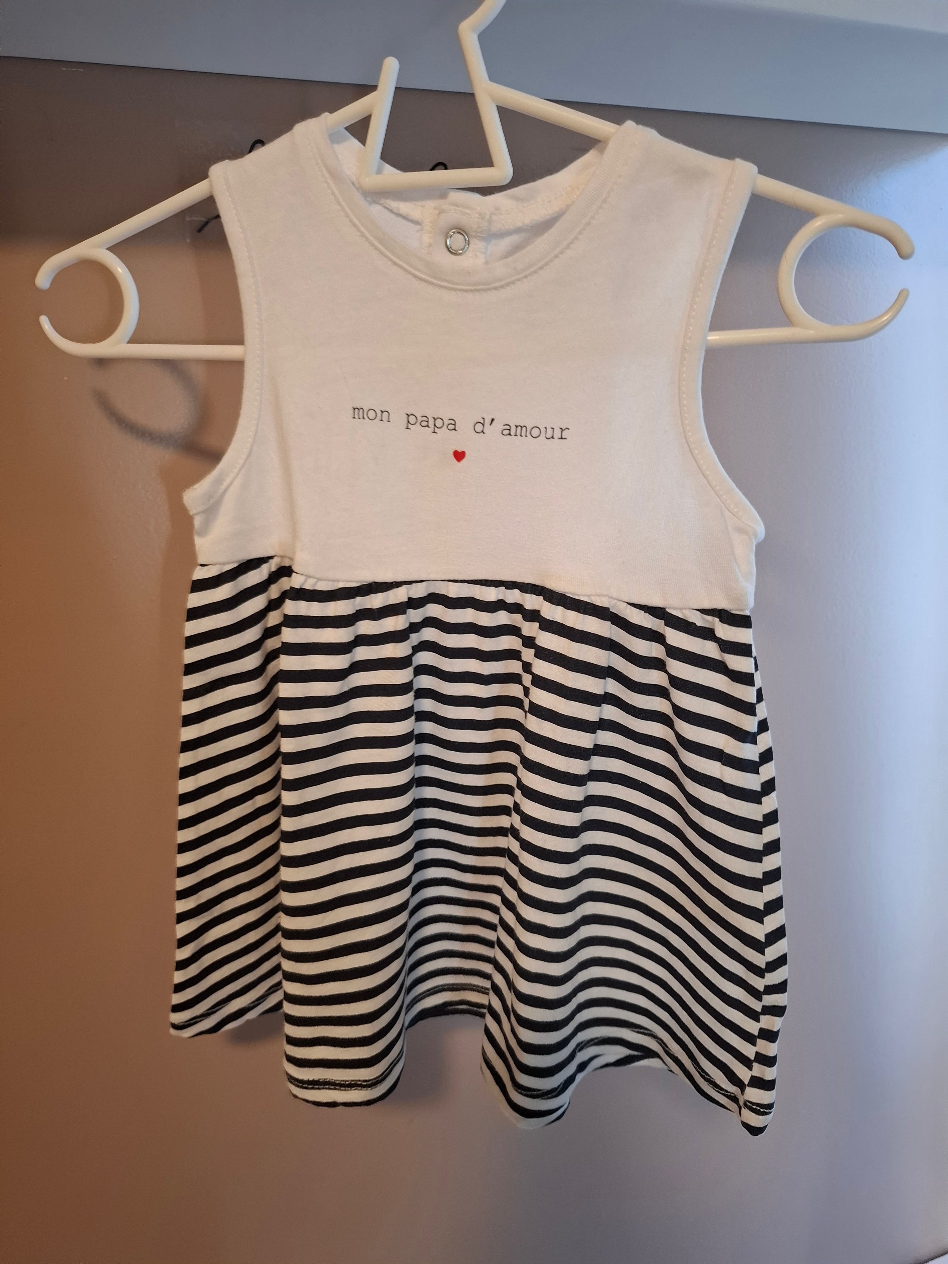 Robe taille 6 mois