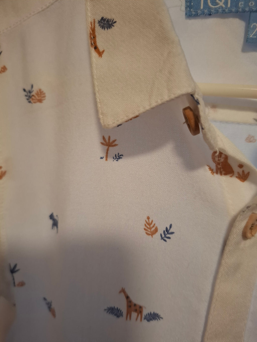 Chemise taille 24 mois